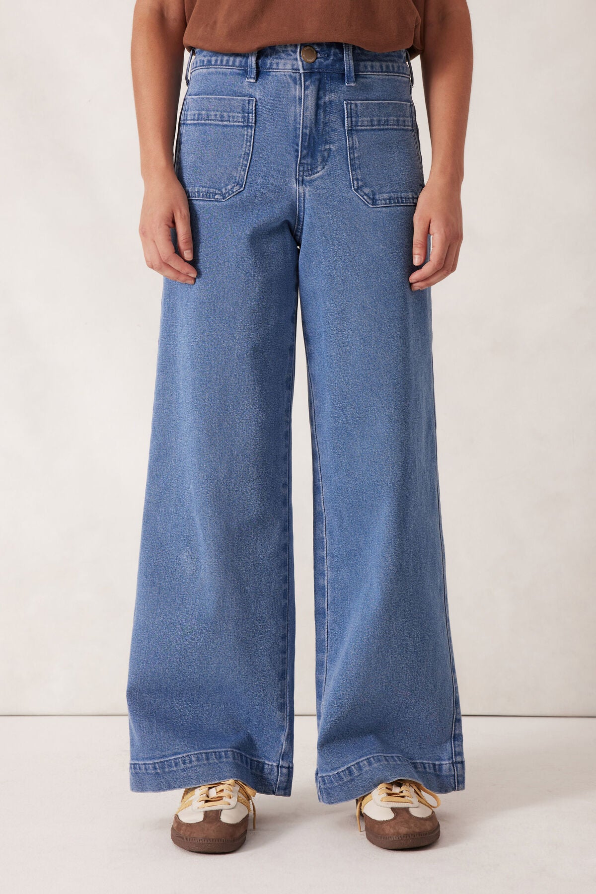 Wide Leg Patch Pocket Jean