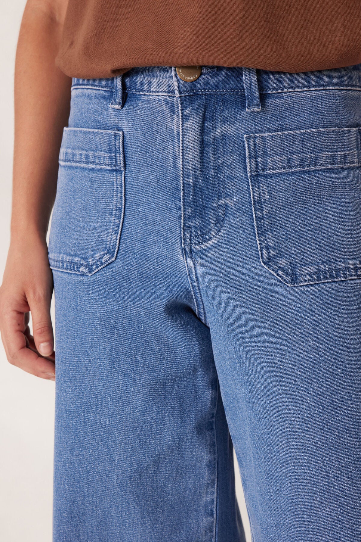 Wide Leg Patch Pocket Jean