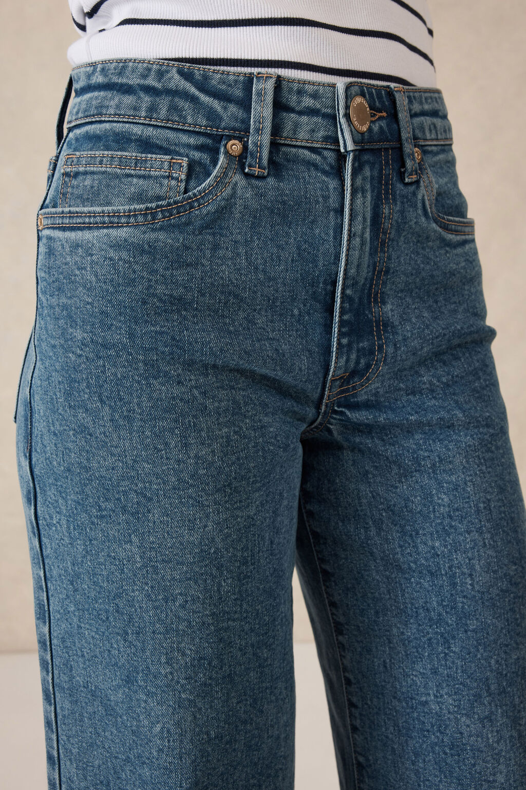 Core Wide Leg Jean