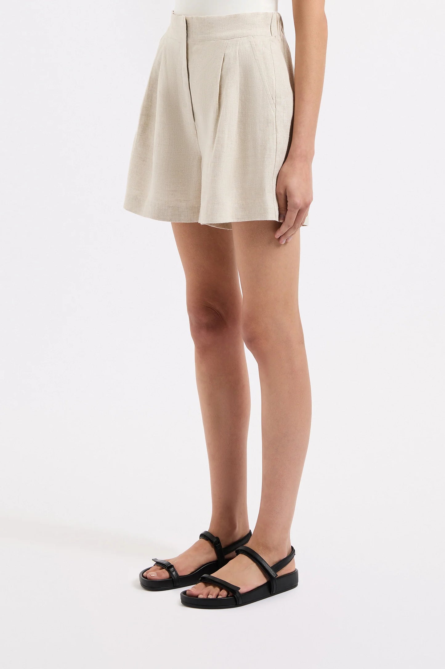 Thilda Tailored Short